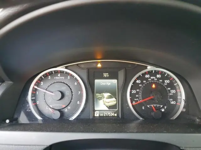 2016 TOYOTA CAMRY LE  