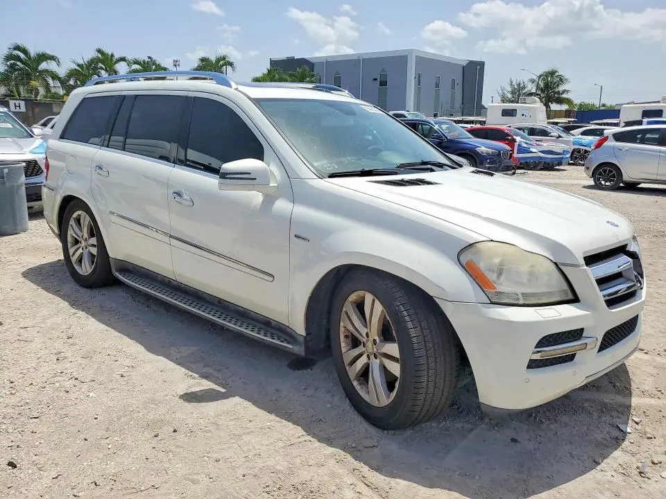 2011 MERCEDES-BENZ GL 350 BLUETEC  