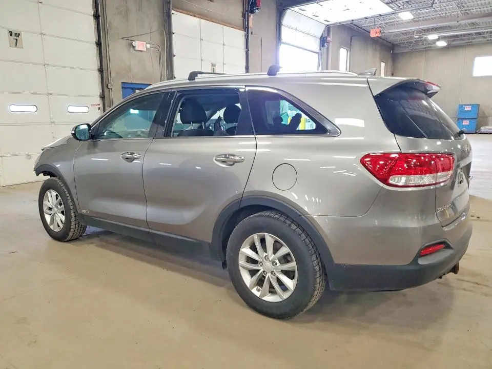 2018 KIA SORENTO LX  