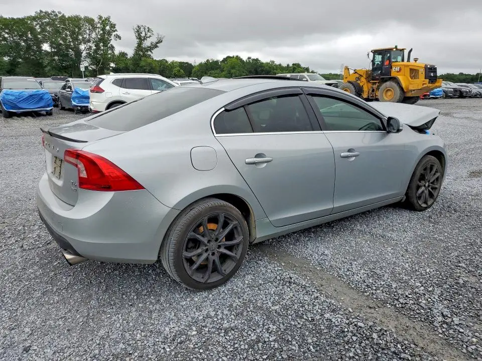 2013 VOLVO S60 T6  