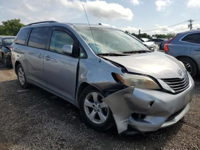 2011 TOYOTA SIENNA LE  