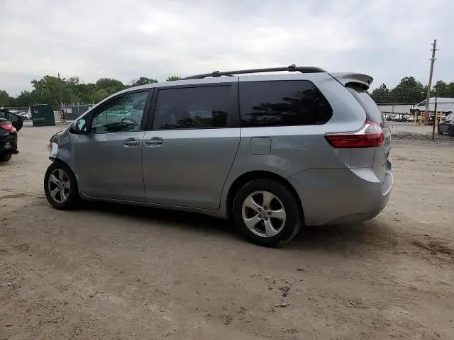 2015 TOYOTA SIENNA LE  
