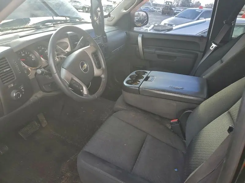 2011 CHEVROLET SILVERADO K1500 LT  