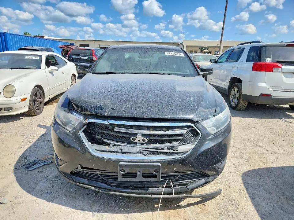 2015 FORD TAURUS SEL  