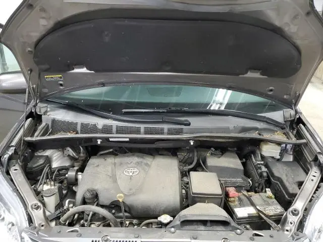 2018 TOYOTA SIENNA XLE  