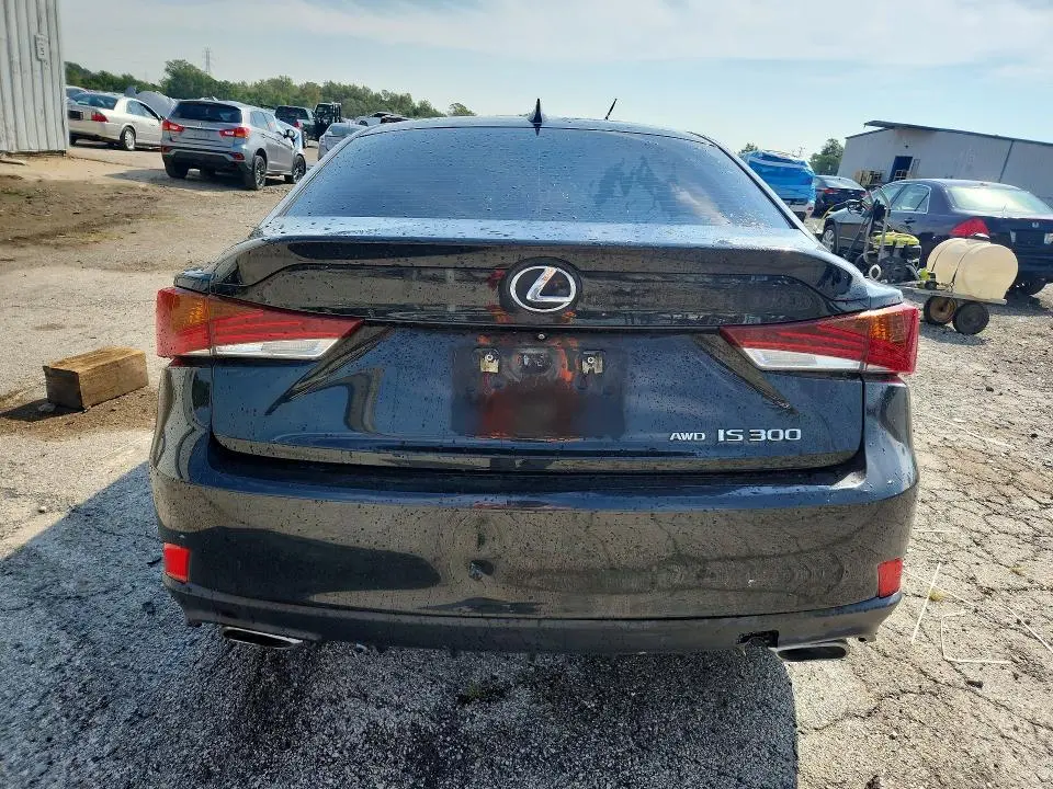 2018 LEXUS IS 300  