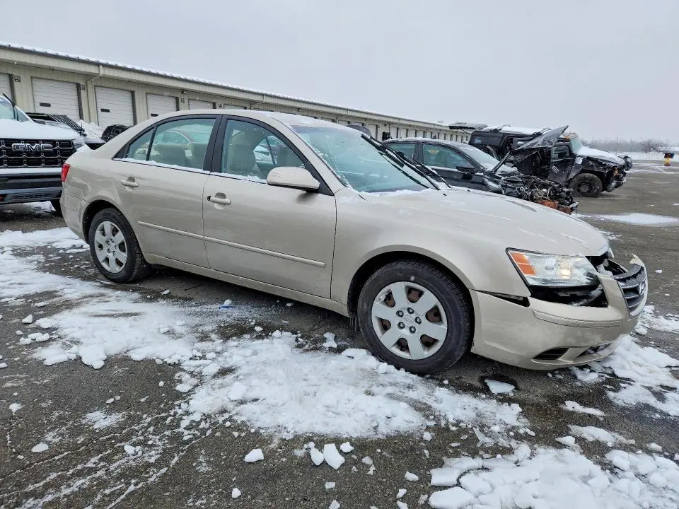 2010 HYUNDAI SONATA GLS  