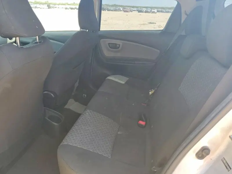 2015 TOYOTA YARIS 5-DOOR L  