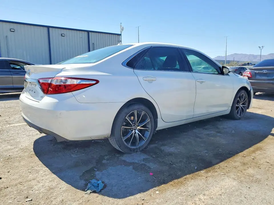 2015 TOYOTA CAMRY XSE  