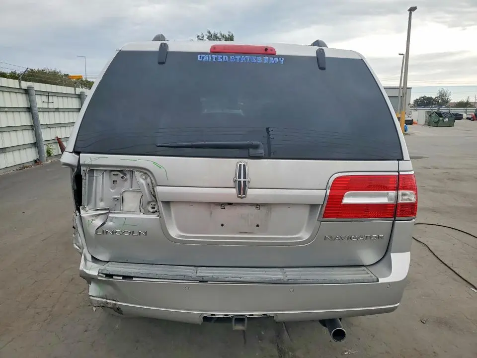 2014 LINCOLN NAVIGATOR   