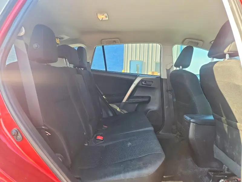 2014 TOYOTA RAV4 LE  