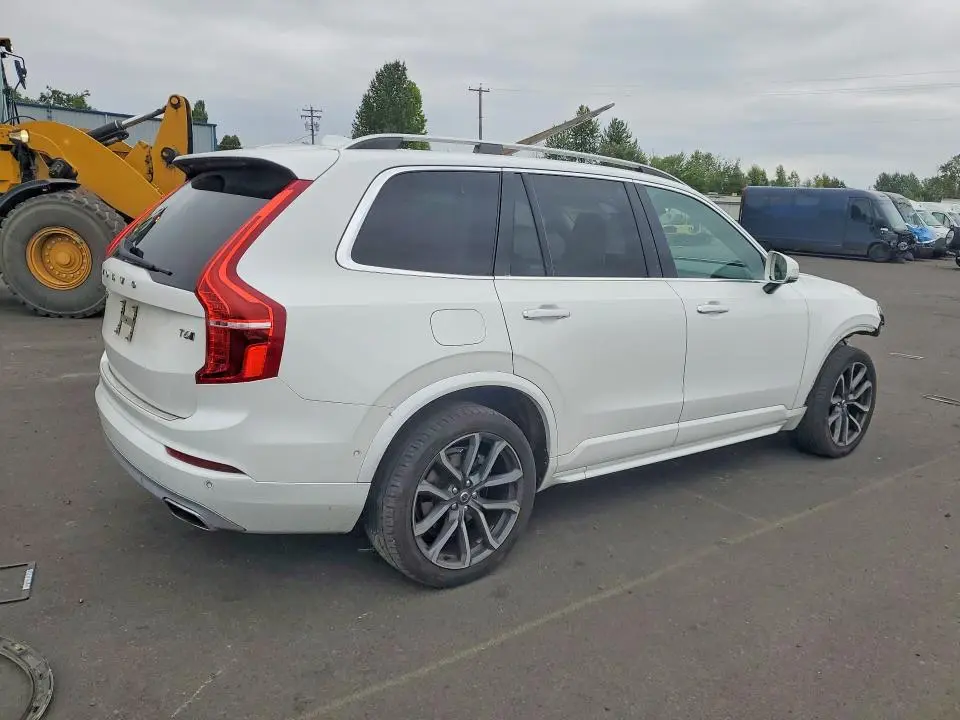 2016 VOLVO XC90 T6  