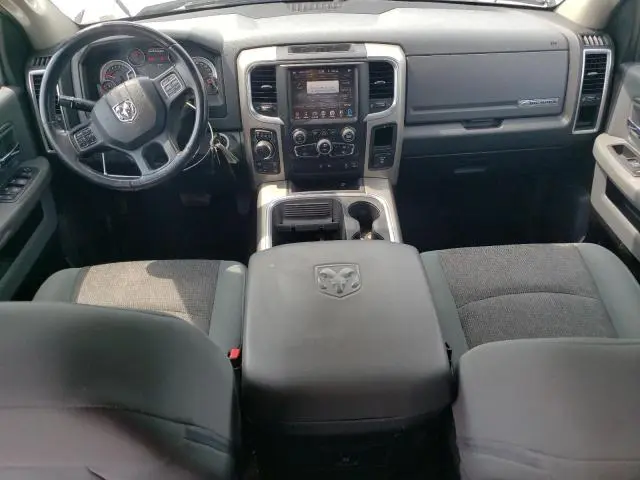 2017 RAM 1500 SLT  