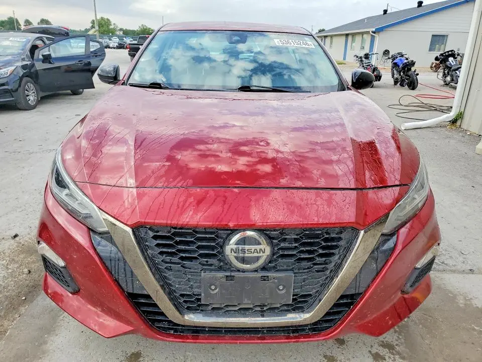 2022 NISSAN ALTIMA SR  
