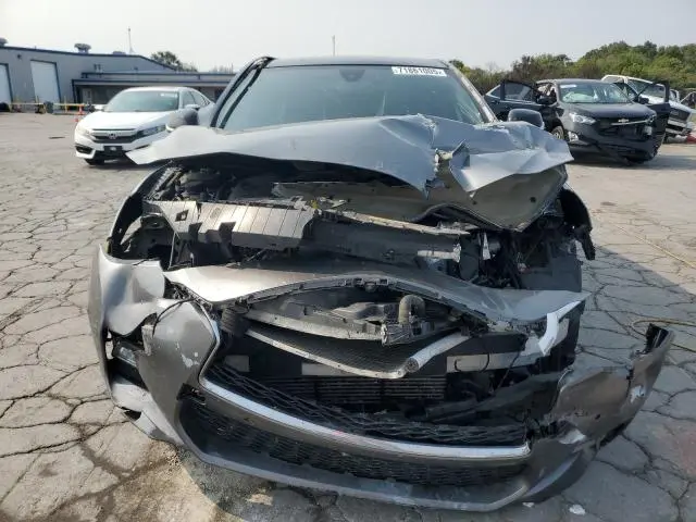 2017 INFINITI QX30 BASE