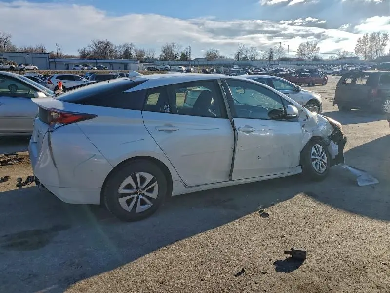 2016 TOYOTA PRIUS   