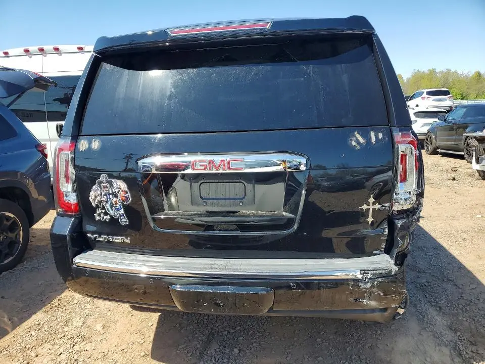 2017 GMC YUKON DENALI  