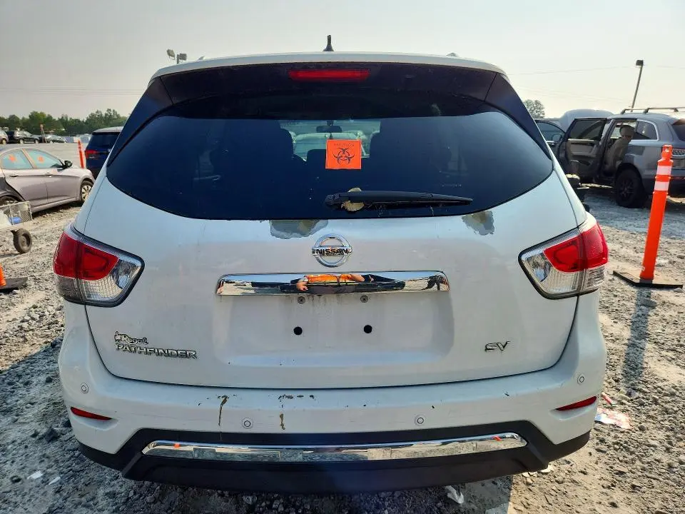 2014 NISSAN PATHFINDER SV  