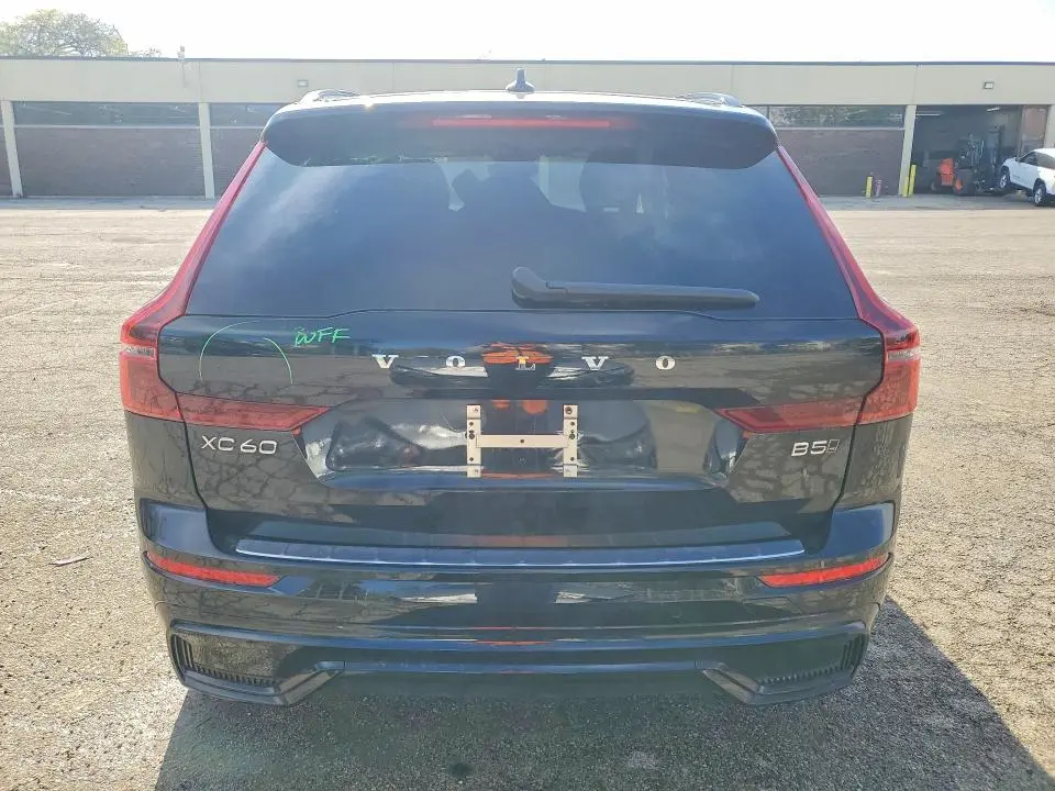 2026 VOLVO XC60 ULTRA  
