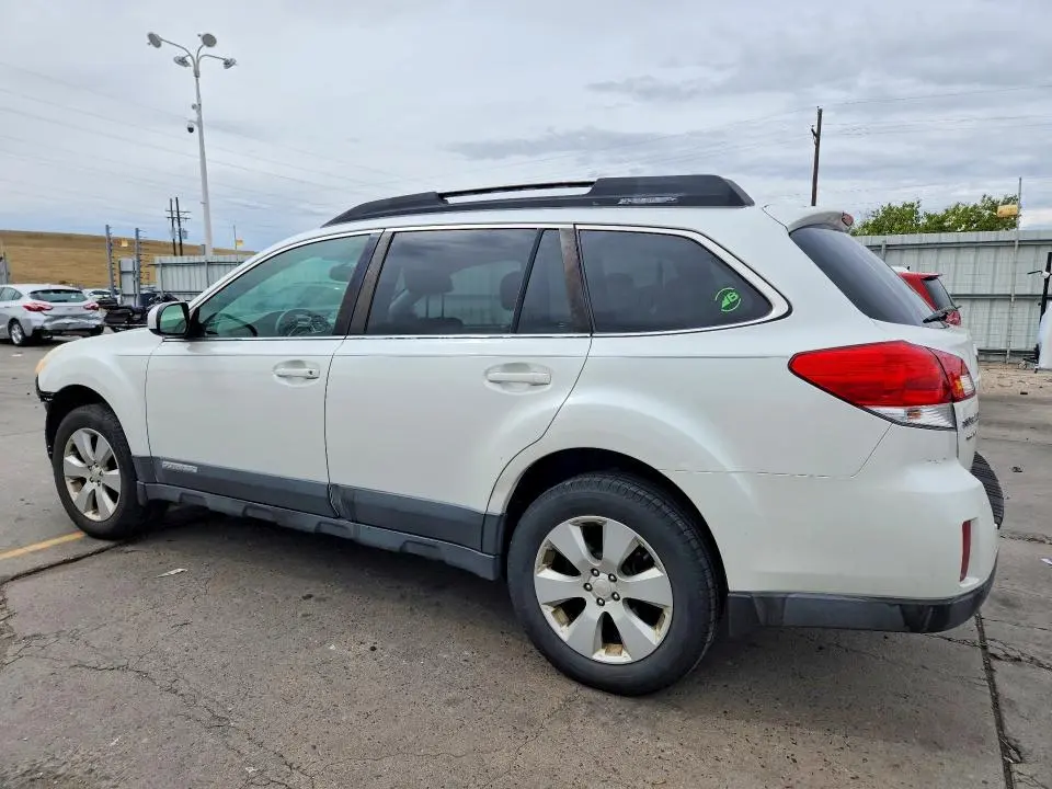 2010 SUBARU OUTBACK 2.5I LIMITED  