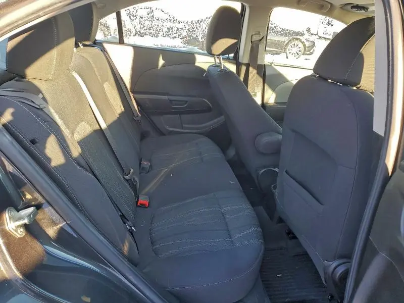 2019 CHEVROLET SONIC LT  