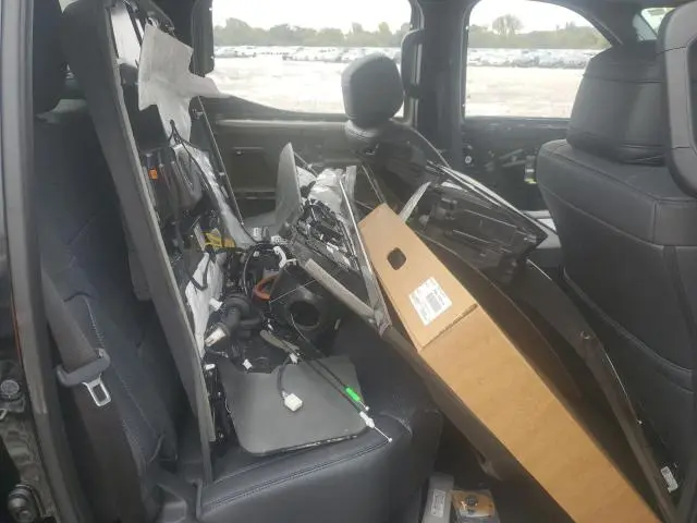 2025 TOYOTA TUNDRA CREWMAX LIMITED  