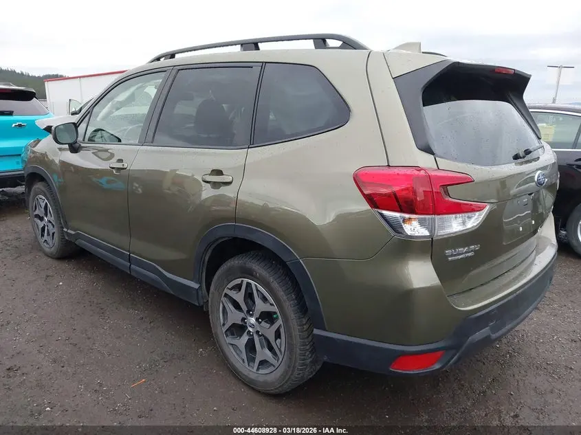 2022 SUBARU FORESTER PREMIUM