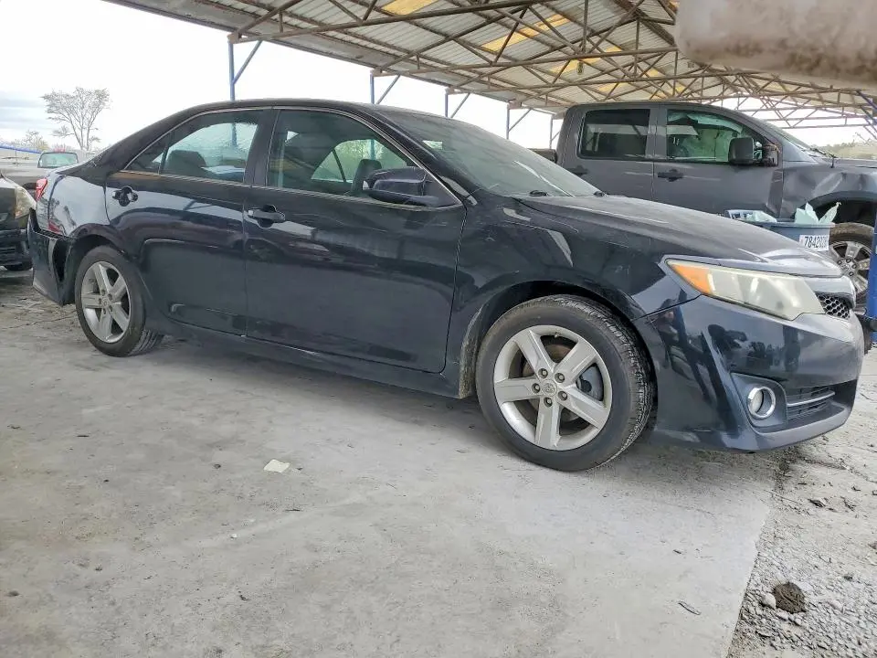 2012 TOYOTA CAMRY SE  
