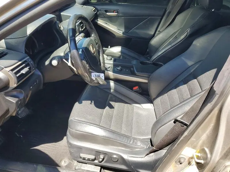 2018 LEXUS IS 300  