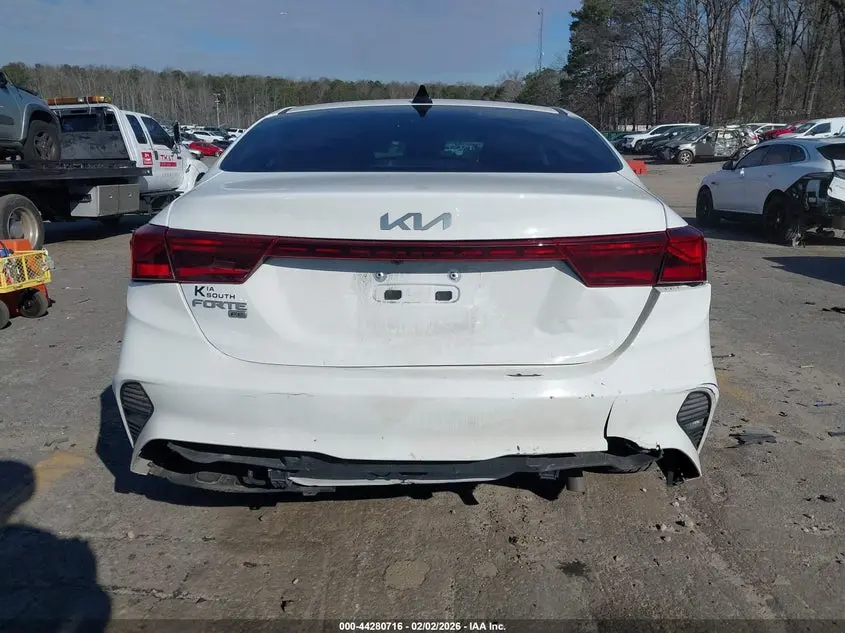 2024 KIA FORTE LX