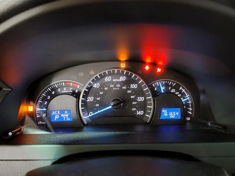 2015 TOYOTA CAMRY LE  