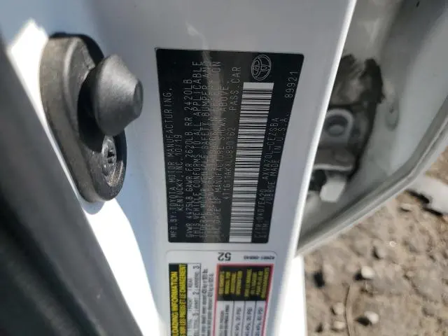 2020 TOYOTA CAMRY SE  