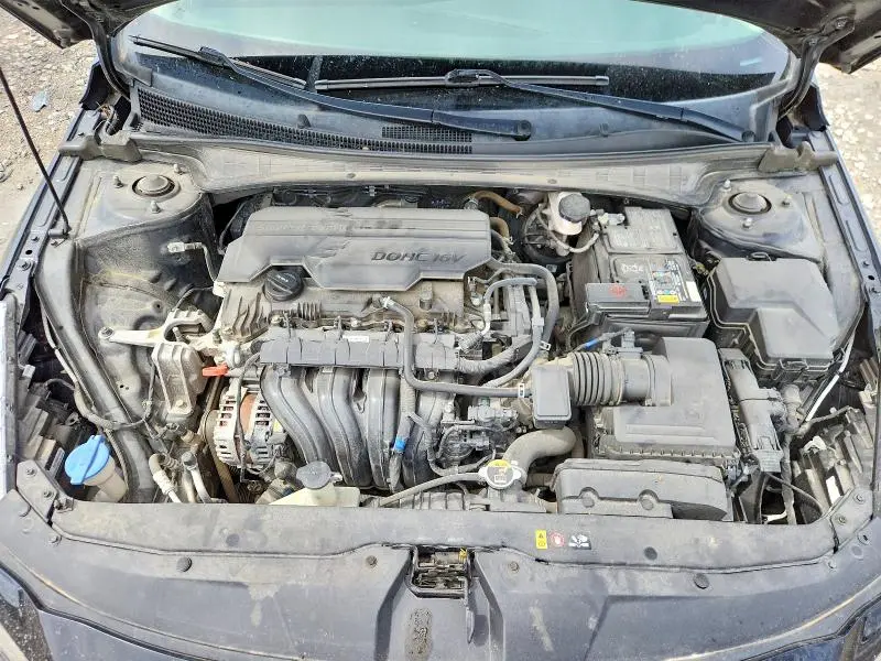 2021 HYUNDAI ELANTRA SE  