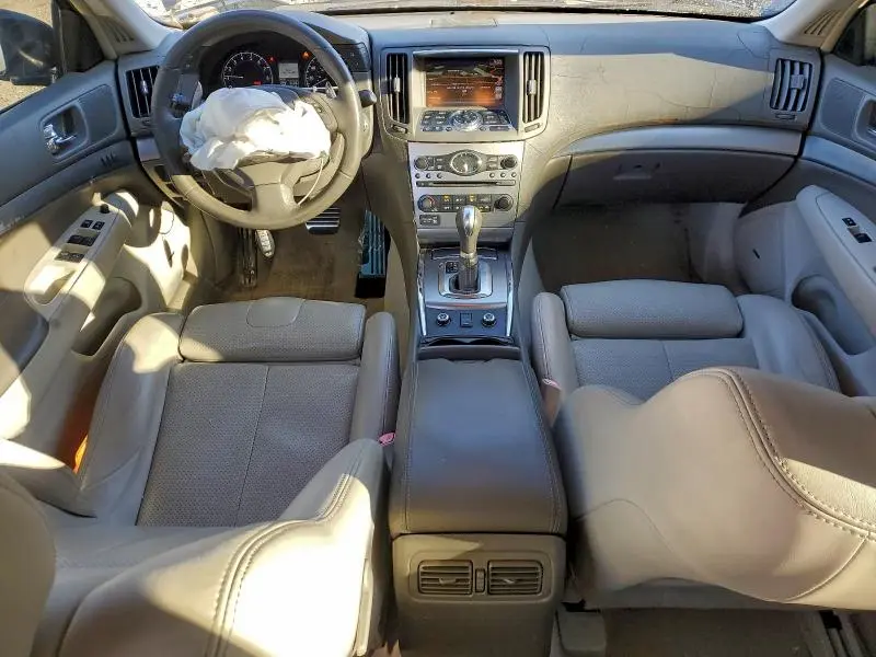 2010 INFINITI G37   