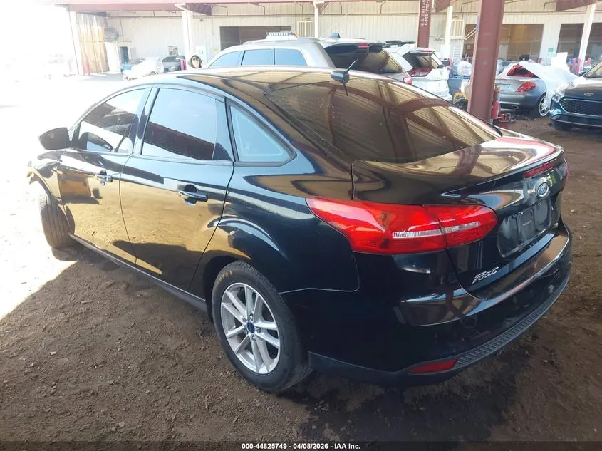 2017 FORD FOCUS SE