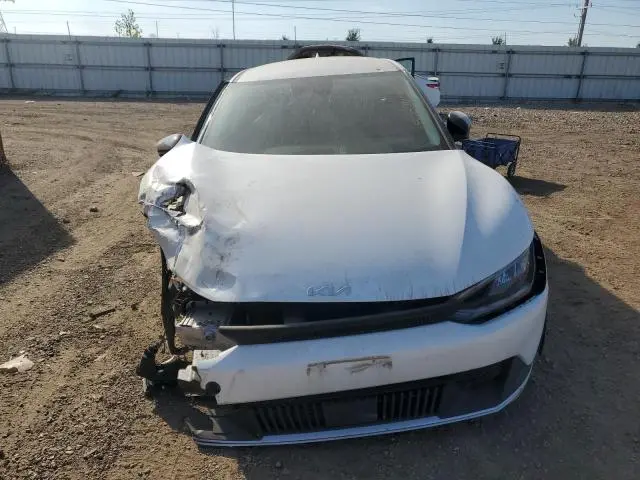 2022 KIA EV6 LIGHT