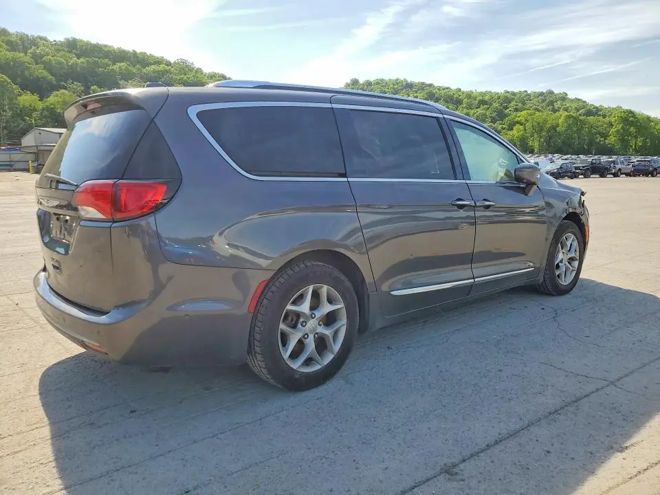 2019 CHRYSLER PACIFICA TOURING L PLUS  