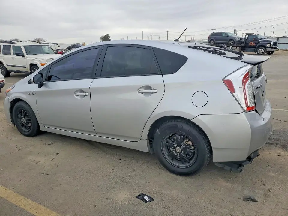 2013 TOYOTA PRIUS TWO  