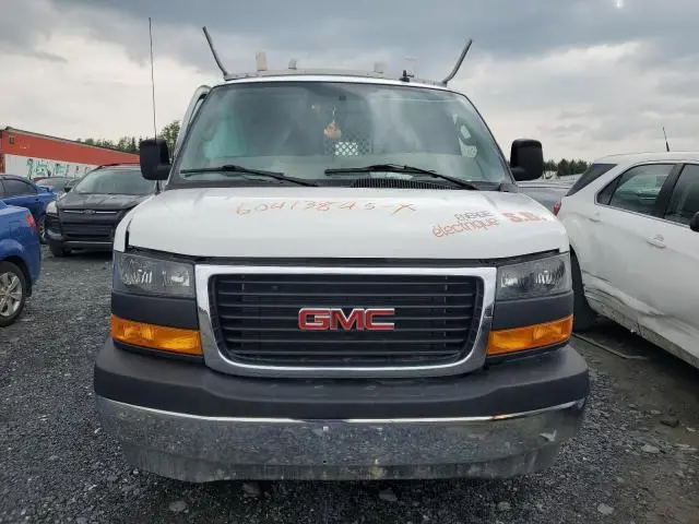 2023 GMC SAVANA G2500  