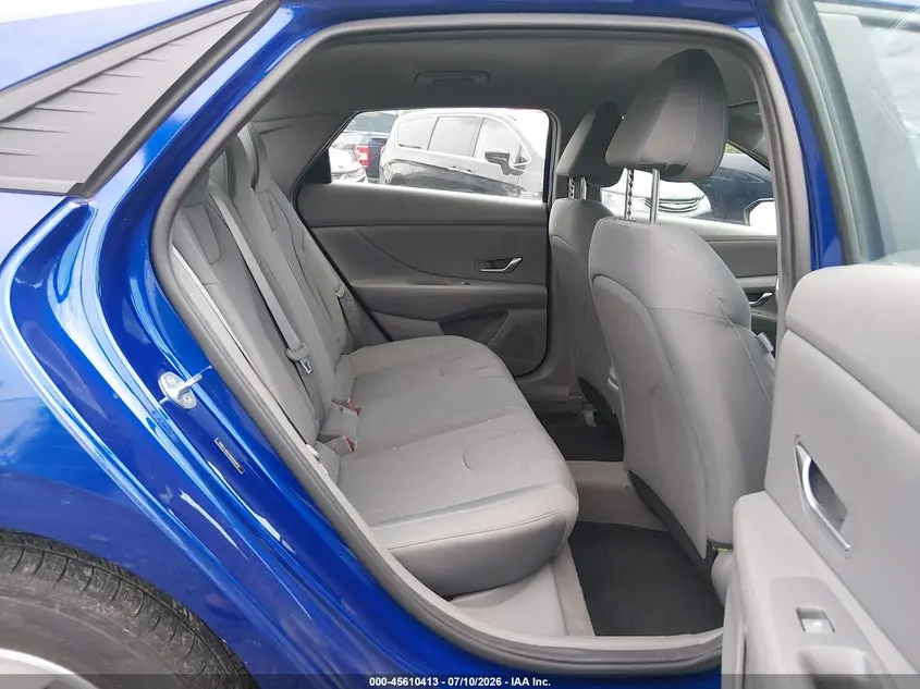 2021 HYUNDAI ELANTRA SE
