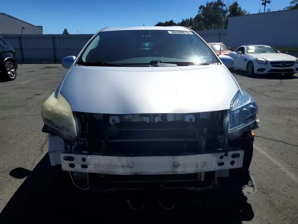 2013 TOYOTA PRIUS FIVE  
