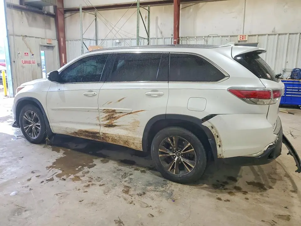 2016 TOYOTA HIGHLANDER XLE  