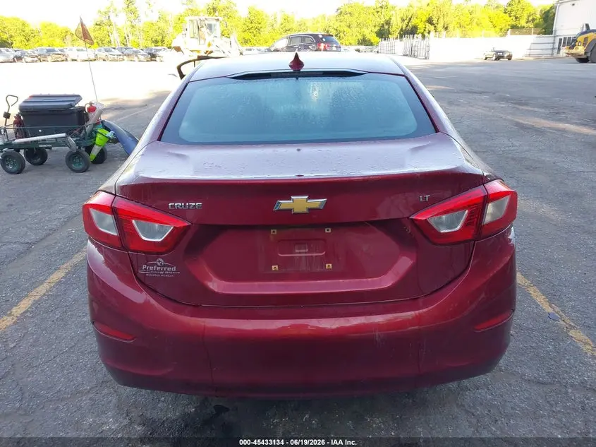 2018 CHEVROLET CRUZE LT AUTO