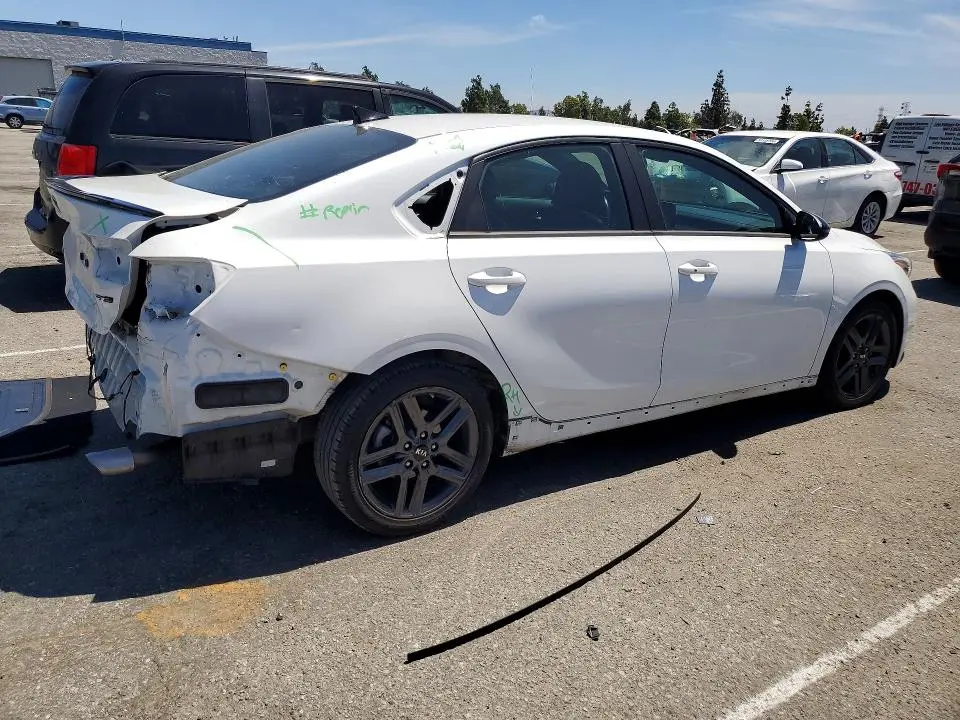 2021 KIA FORTE GT LINE  