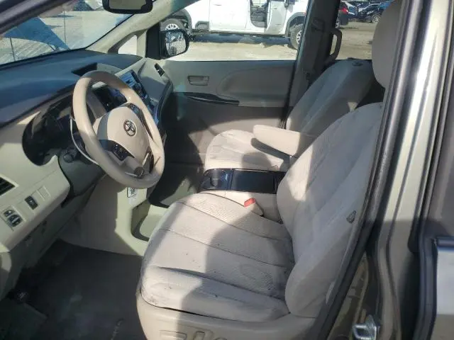 2012 TOYOTA SIENNA LE  