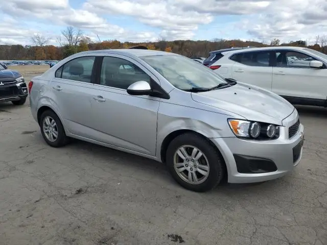 2016 CHEVROLET SONIC LT  