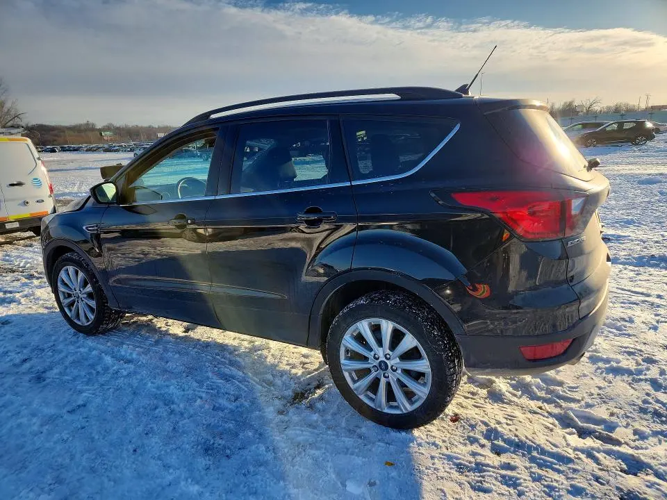 2019 FORD ESCAPE SEL  