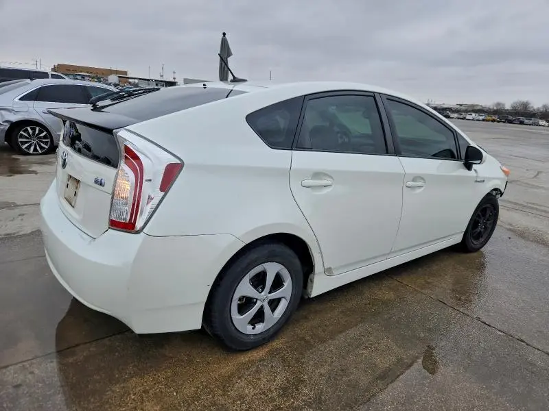 2014 TOYOTA PRIUS   