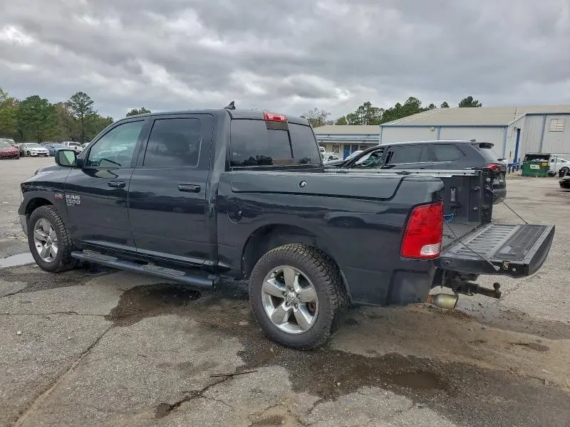 2019 RAM 1500 CLASSIC SLT  