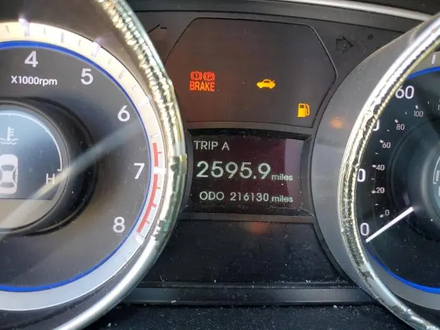 2011 HYUNDAI SONATA SE  